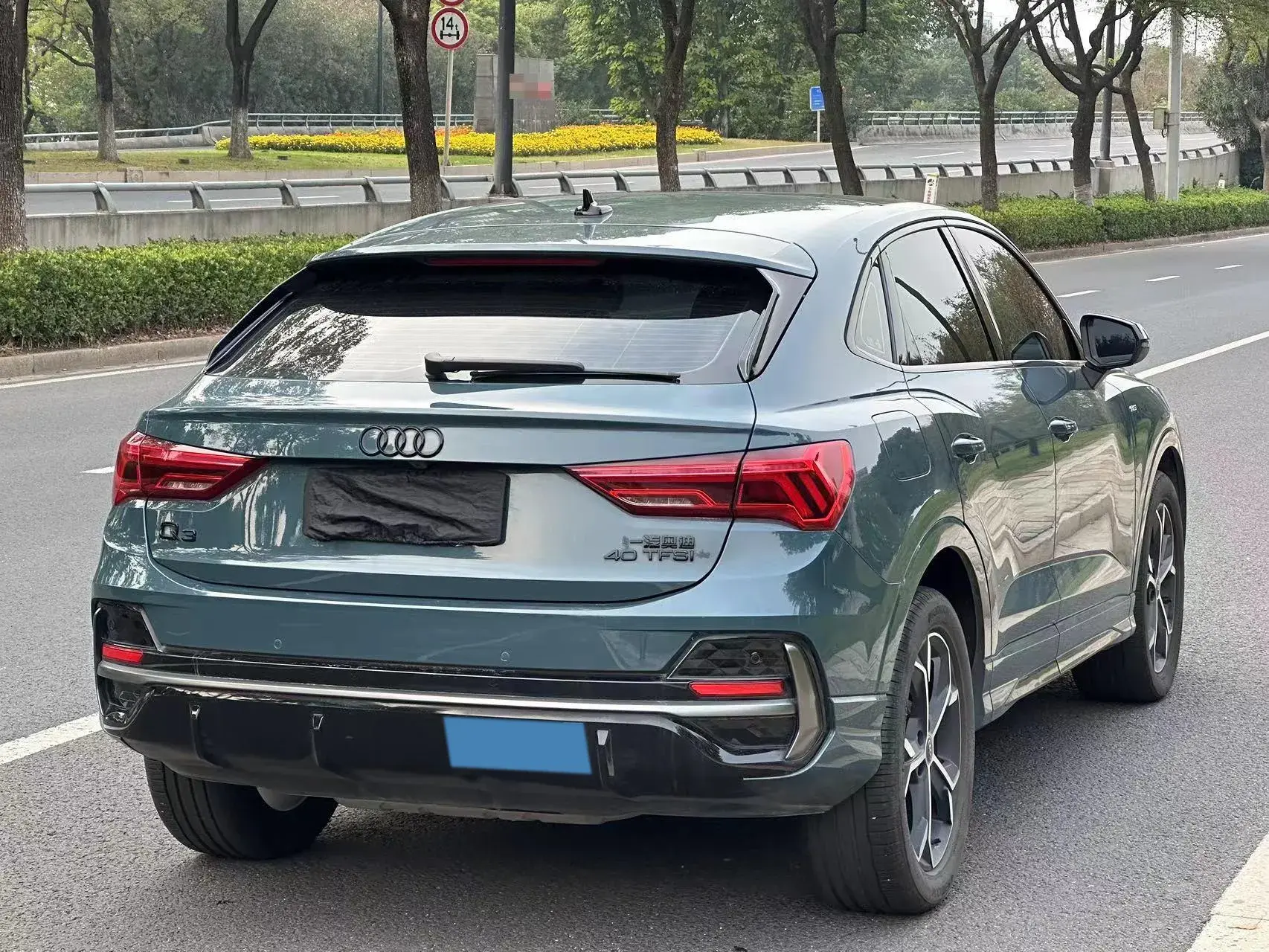 2024 AUDI Q3 thumbnail 4