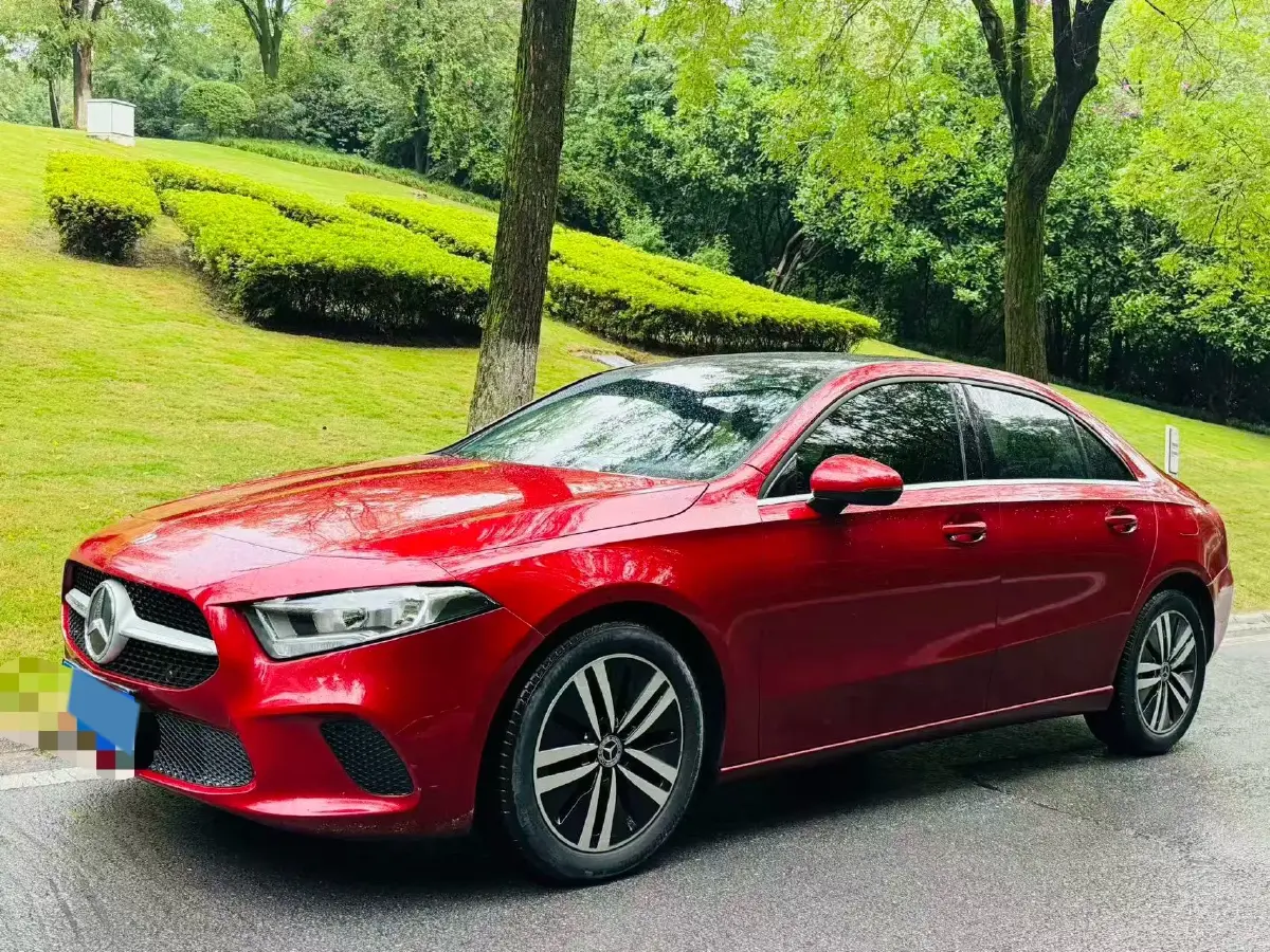 2020 Mercedes-Benz A Class 1.3T 136HP L4 7DCT