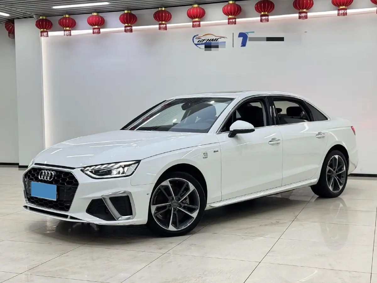 2022 Audi A4L 2.0T 190HP L4 7DCT