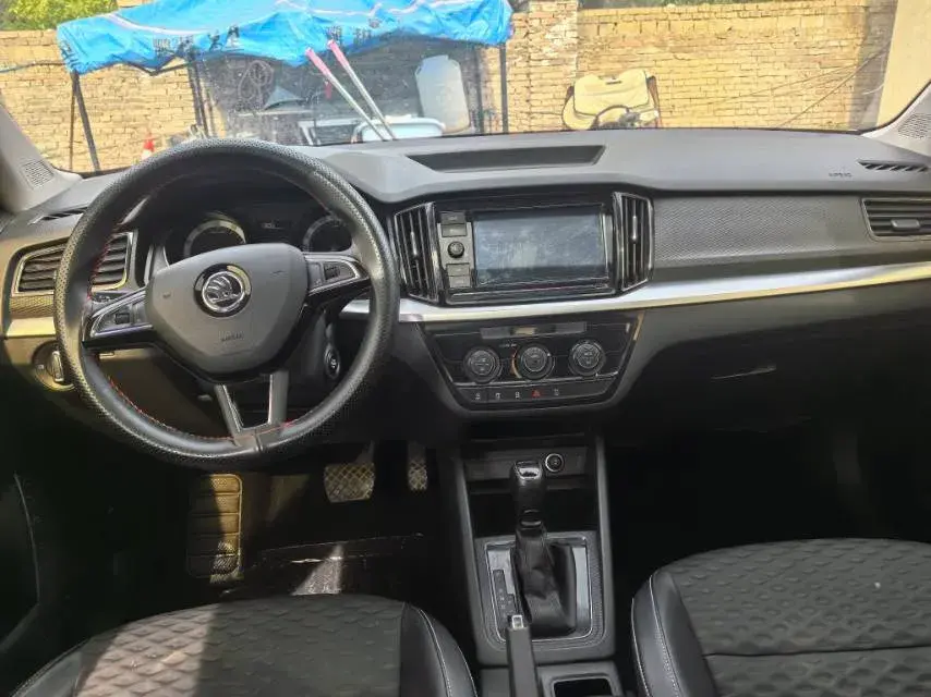 2018 SKODA KAMIQ thumbnail 3