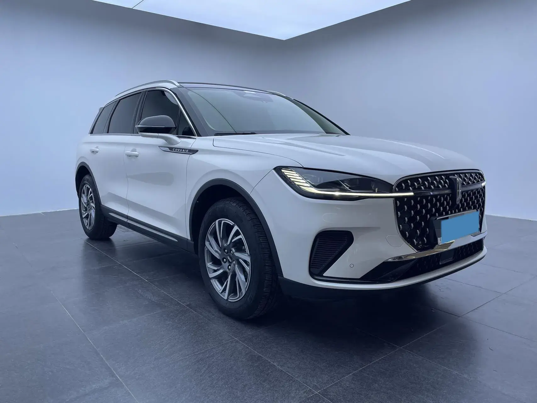 2023 LINCOLN CORSAIR thumbnail 3