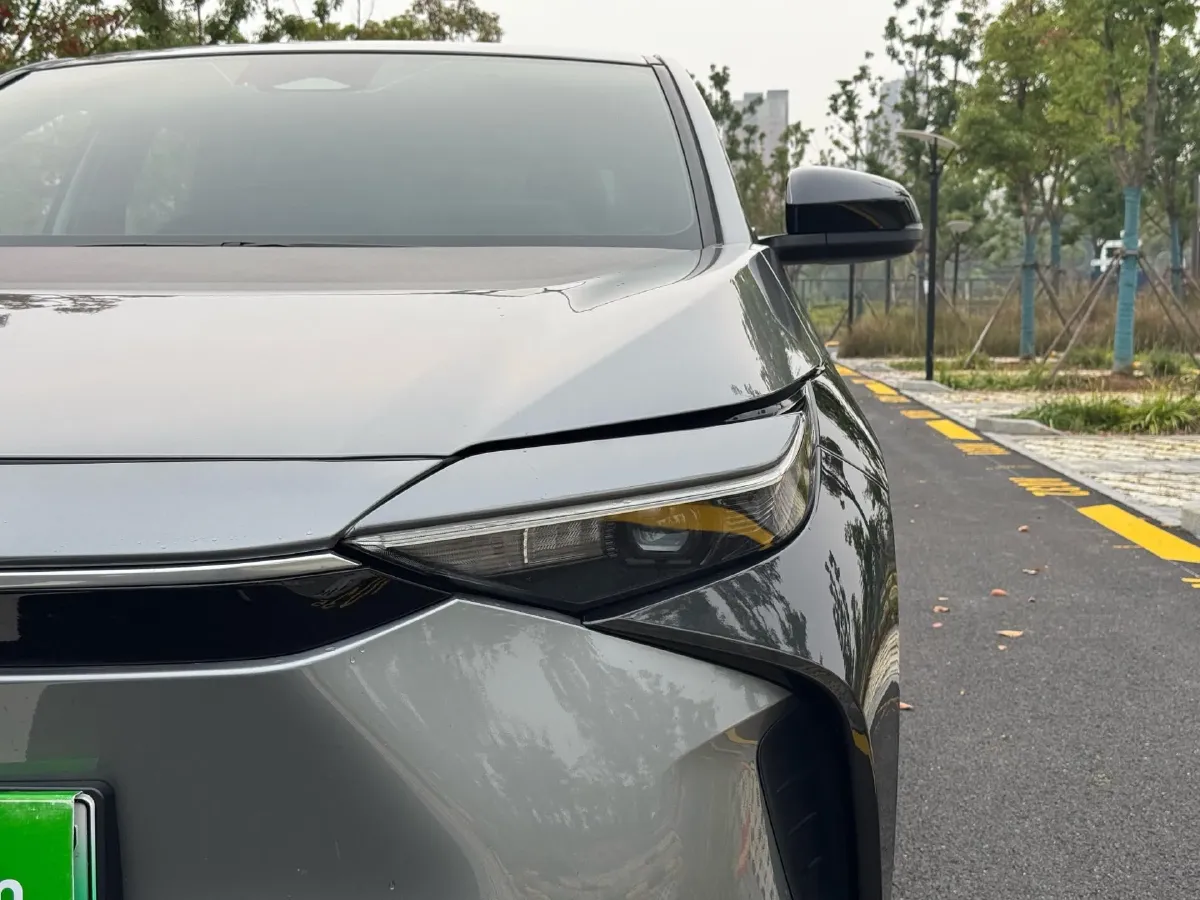 2024 Toyota BZ4X BEV 66.7KWH,autocango,china used car exporter,china ev exporter,chinese used car exporter,chinese used ev exporter