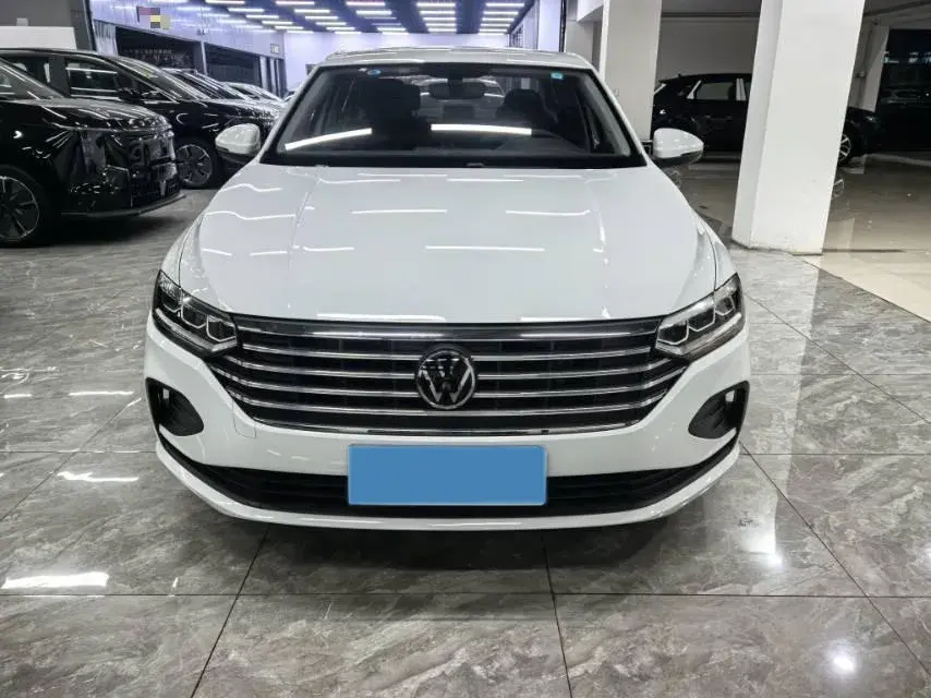 2023 VOLKSWAGEN LAVIDA thumbnail 2