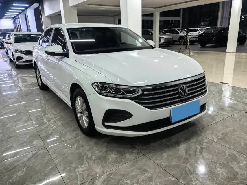 2023 VOLKSWAGEN LAVIDA thumbnail 3