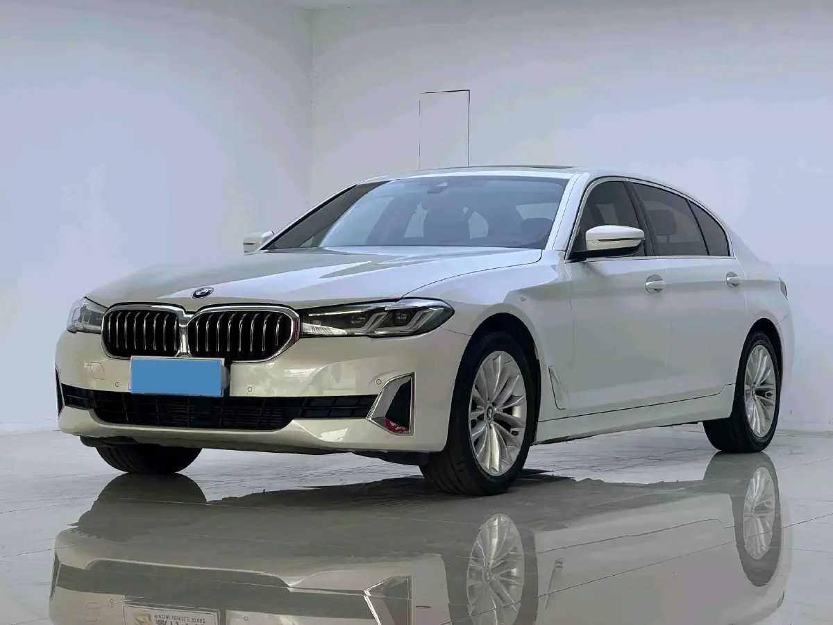 2021 BMW 5 Series 2.0T 184HP L4 8AT