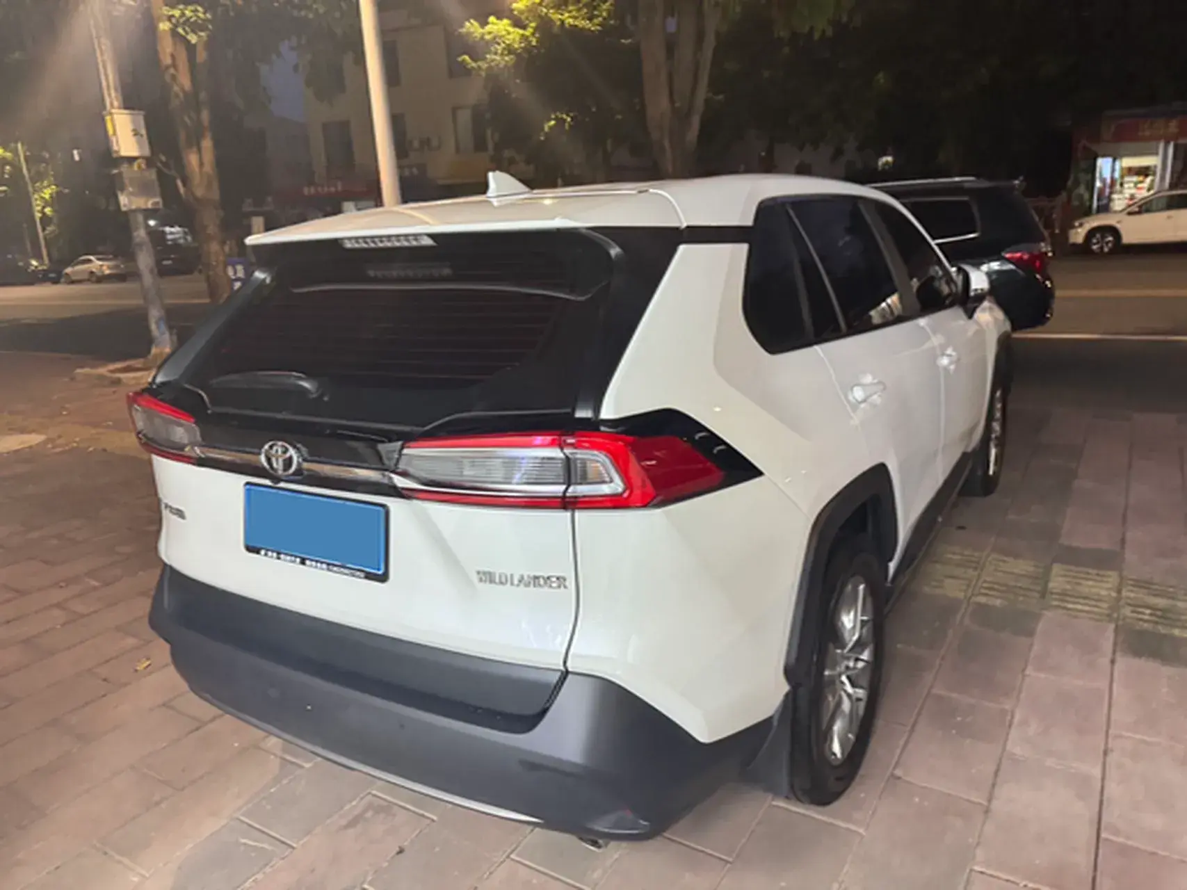 2024 TOYOTA WILDLANDER thumbnail 2