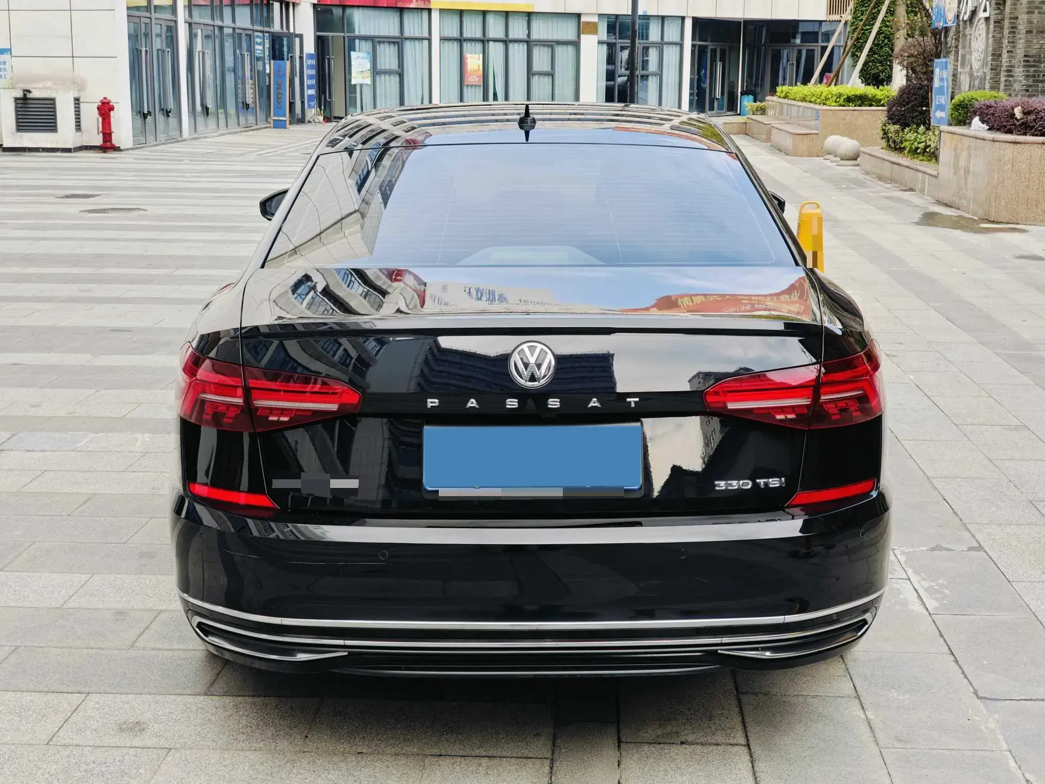 2019 VOLKSWAGEN PASSAT thumbnail 4