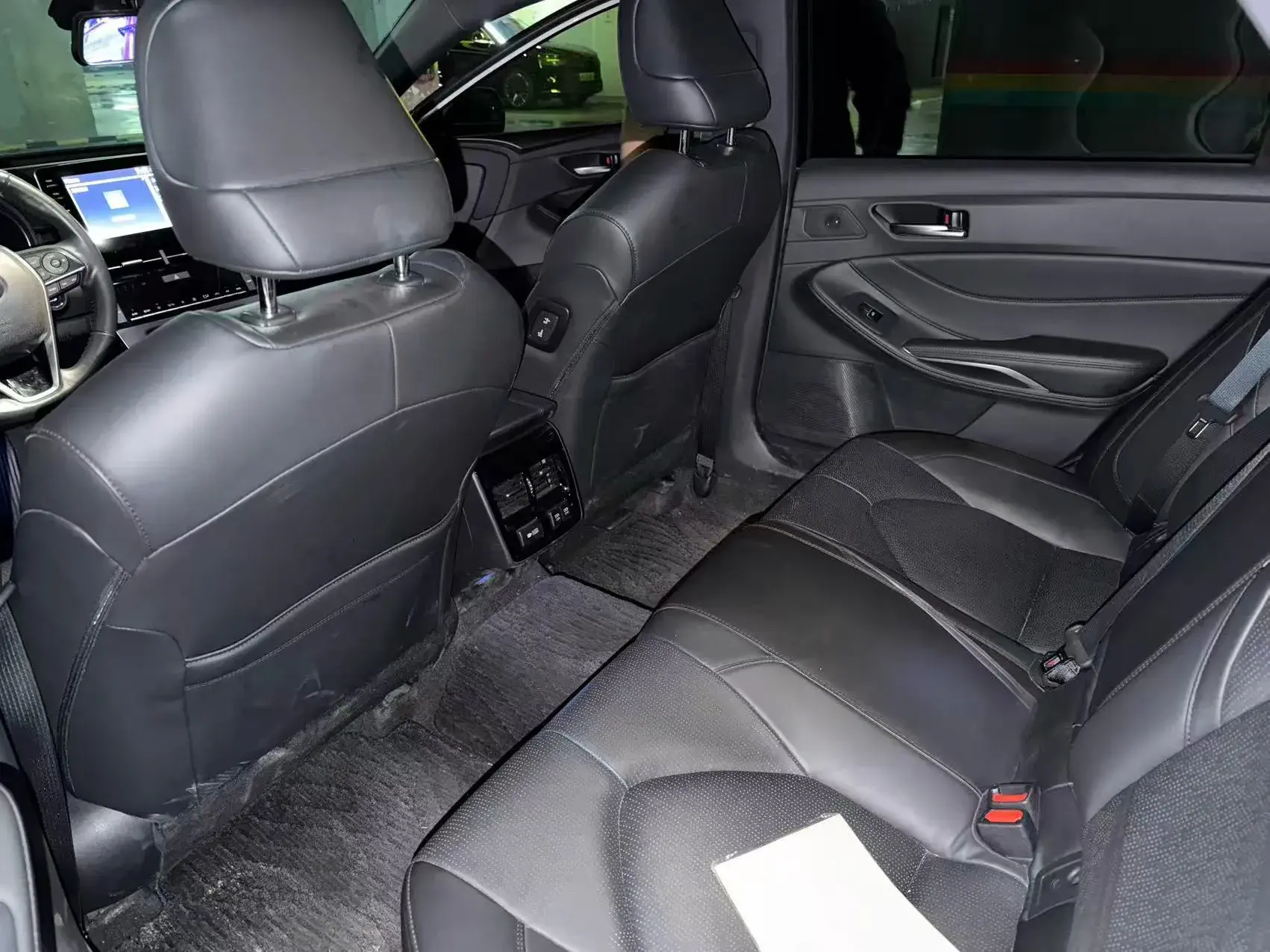 2019 TOYOTA AVALON thumbnail 4