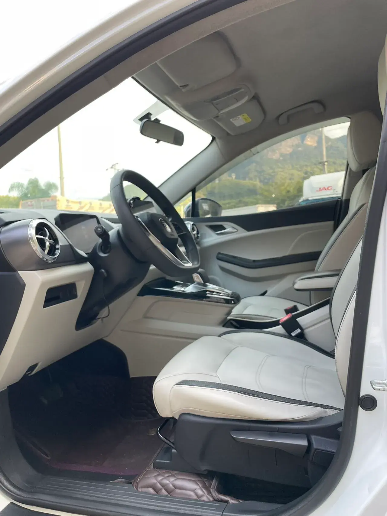 2021 BYD YUAN thumbnail 4