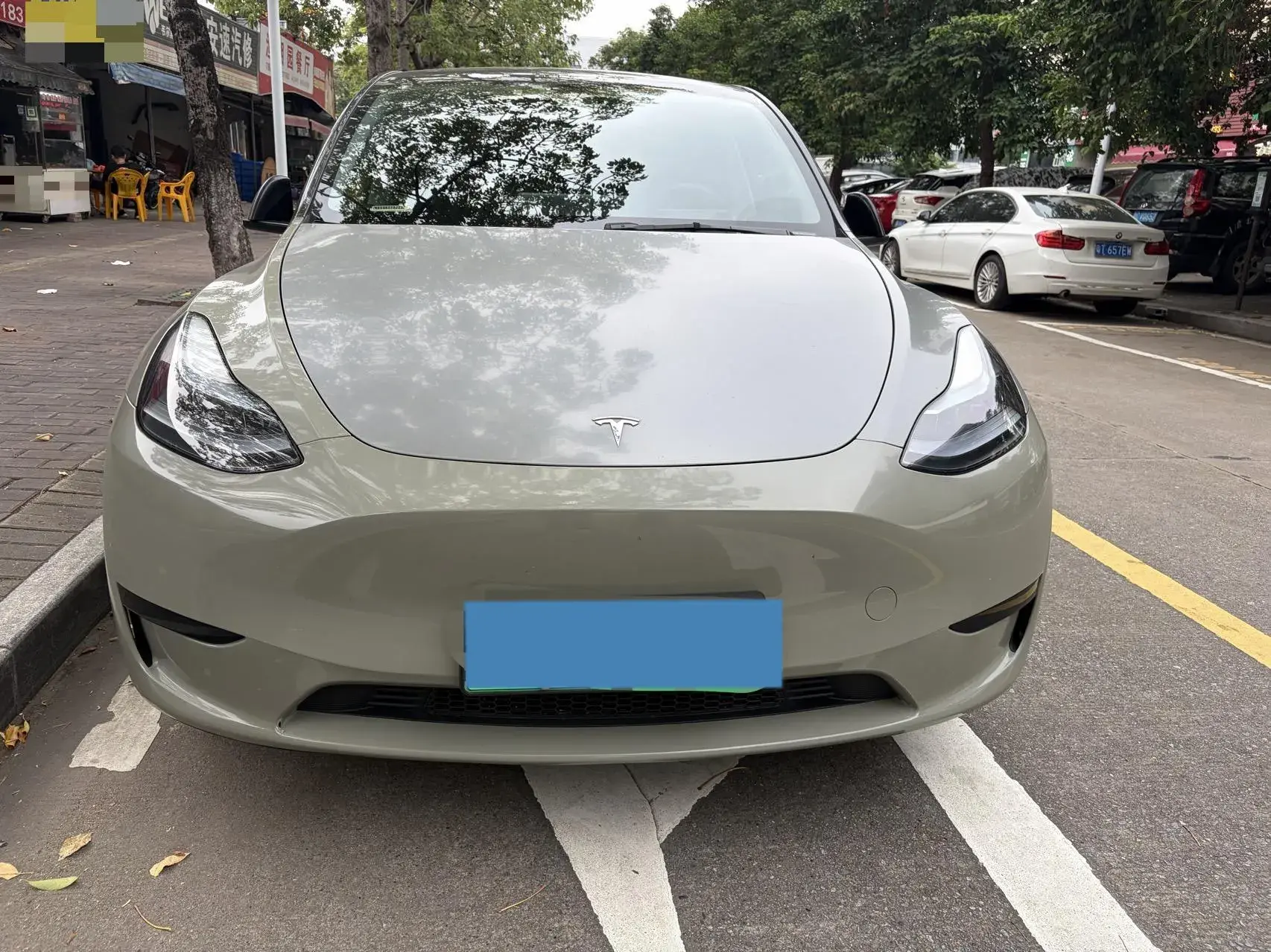 2024 TESLA MODEL thumbnail 2