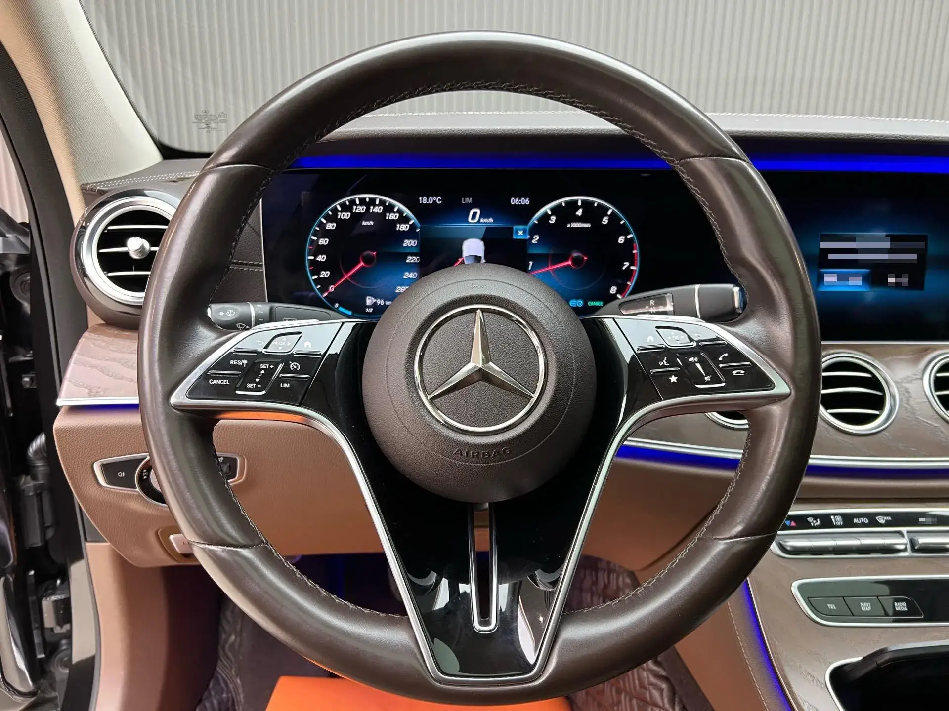 2021 MERCEDES-BENZ E thumbnail 3