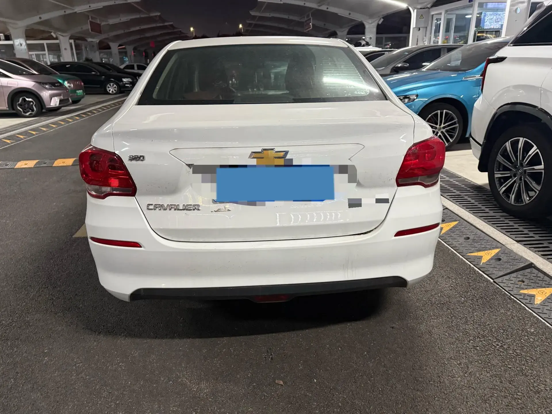 2019 CHEVROLET CAVALIER thumbnail 3