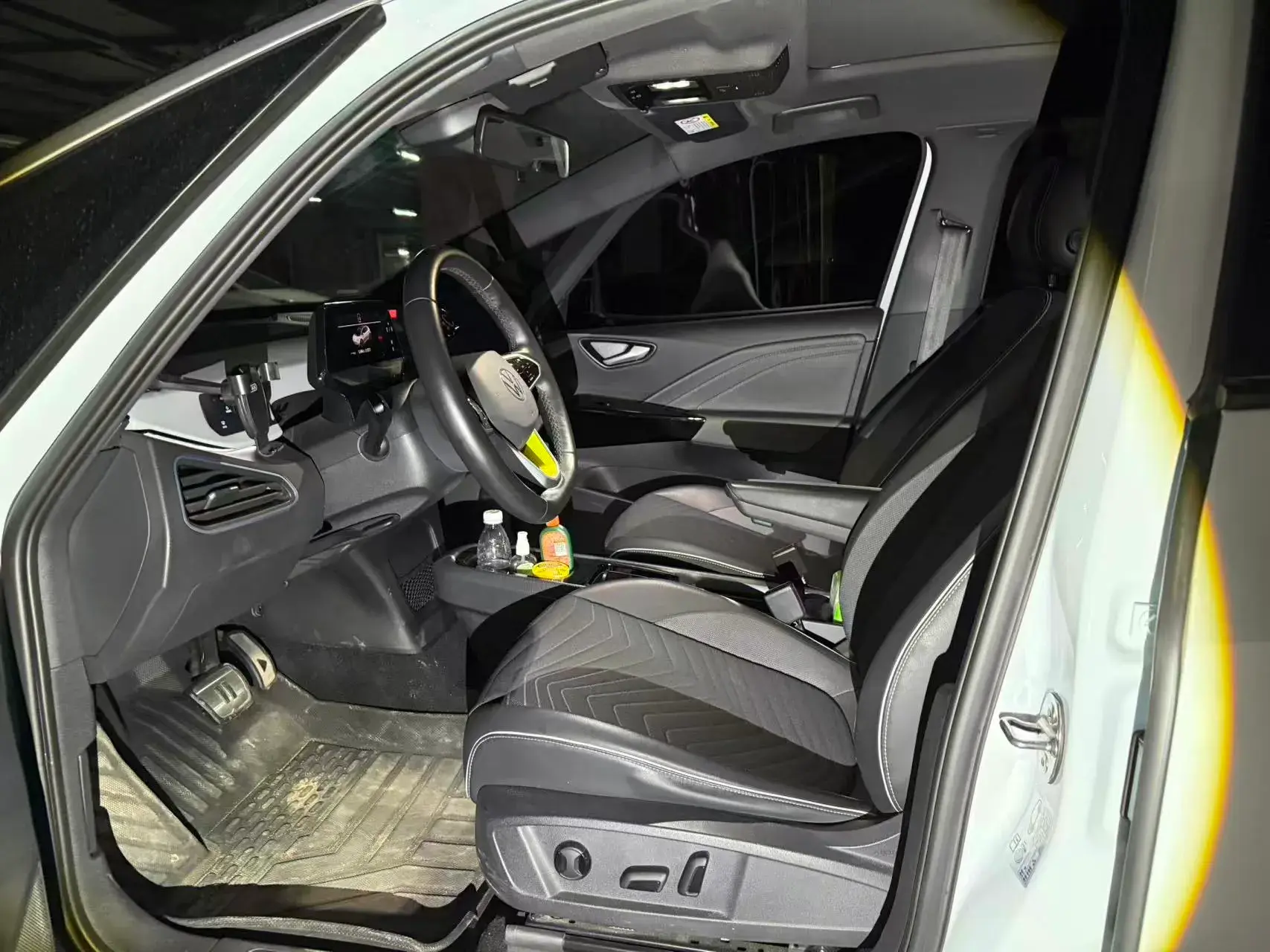 2023 VOLKSWAGEN ID.3 thumbnail 2