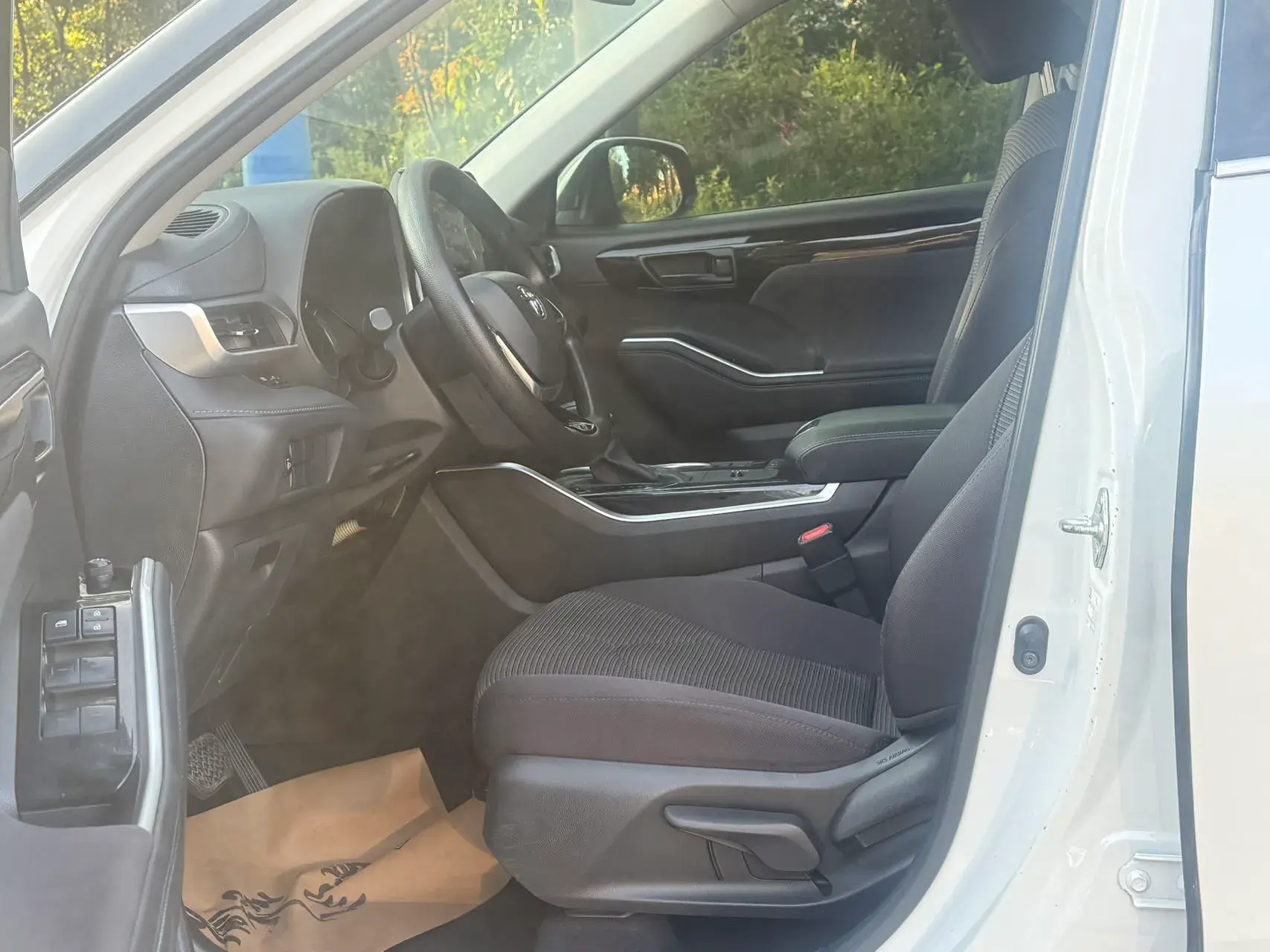 2022 TOYOTA HIGHLANDER thumbnail 4