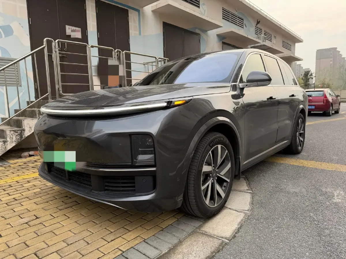 2023 Li L8 Range Extended 154HP REEV 40.9KWH