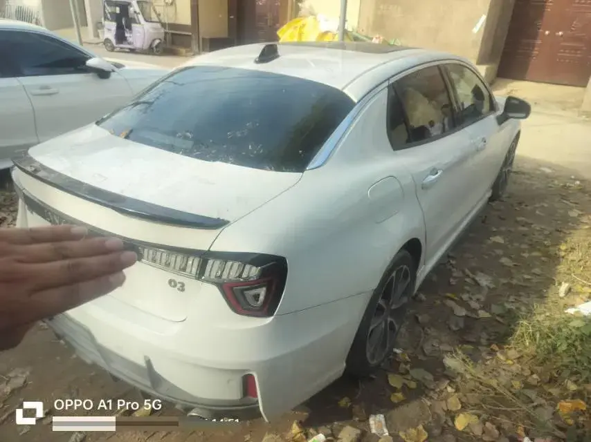 2018 LYNK&CO 03 thumbnail 2