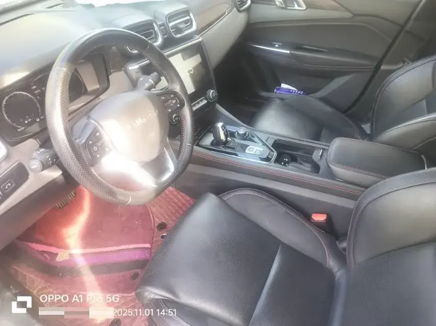 2018 LYNK&CO 03 thumbnail 4