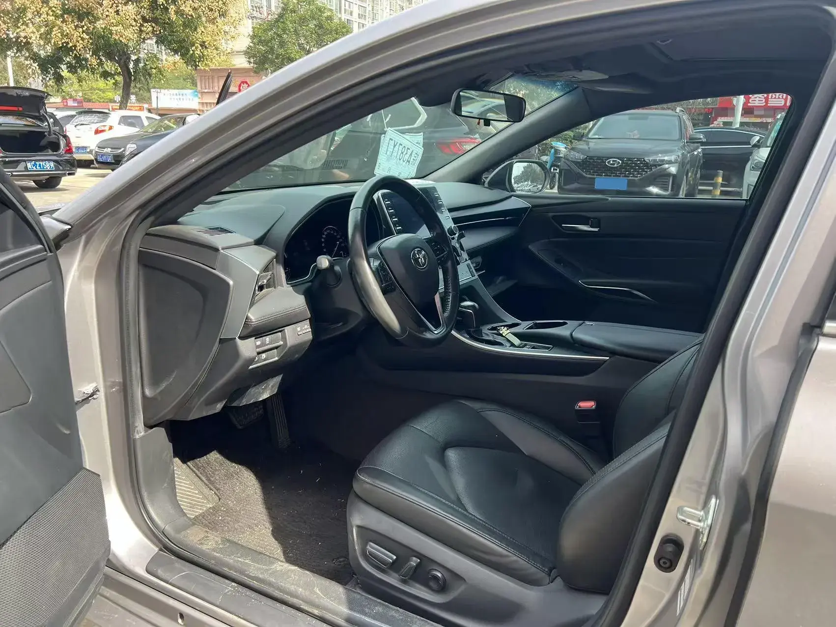 2022 TOYOTA AVALON thumbnail 4