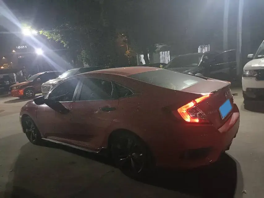 2019 HONDA CIVIC thumbnail 4