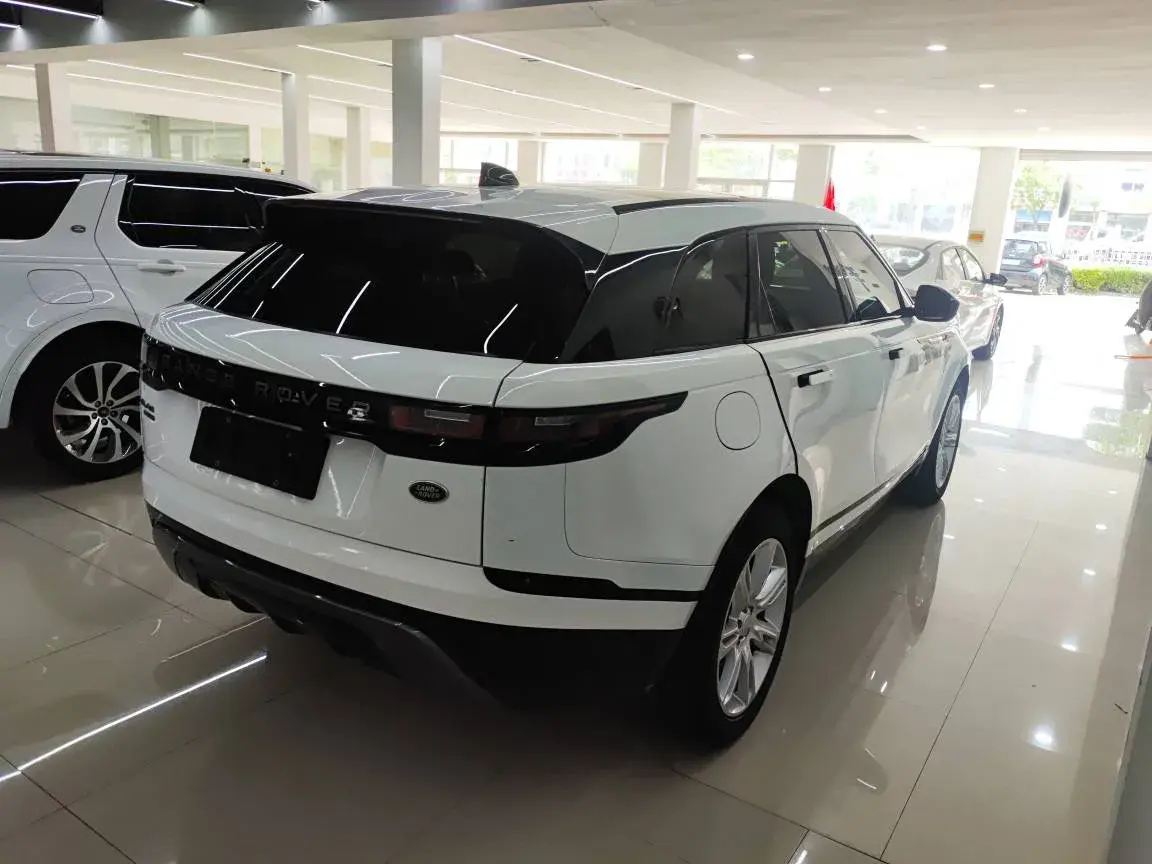 2020 LAND ROVER thumbnail 2