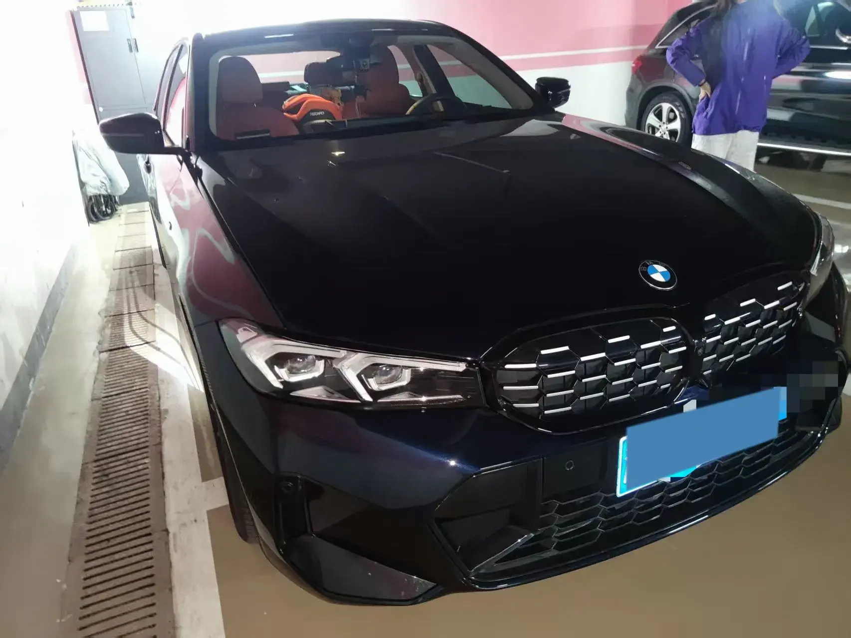 2023 BMW 3 thumbnail 2