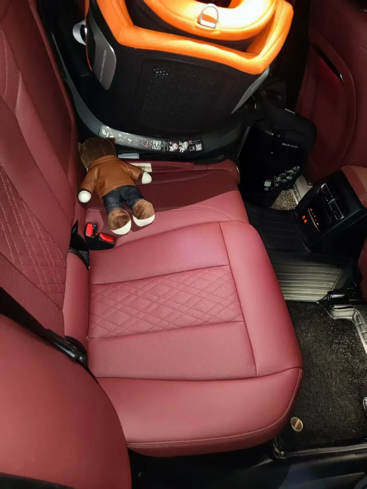 2023 BMW 3 thumbnail 4