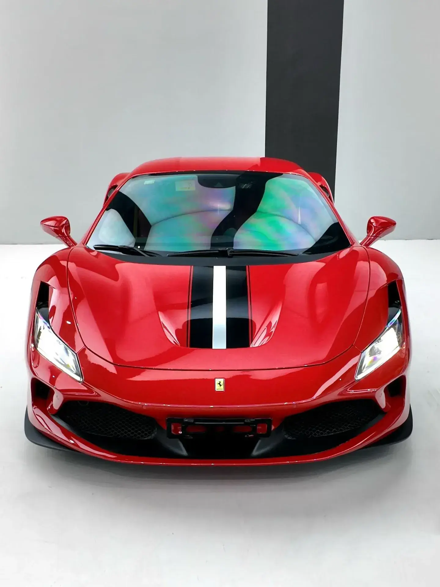 2019 FERRARI F8 thumbnail 2