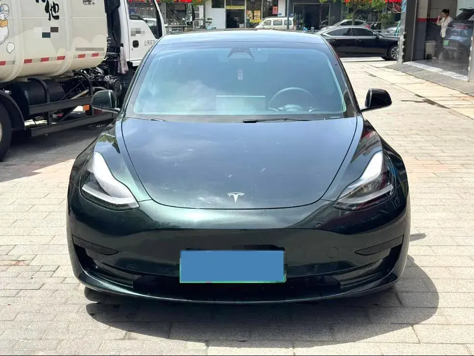 2021 TESLA MODEL thumbnail 2