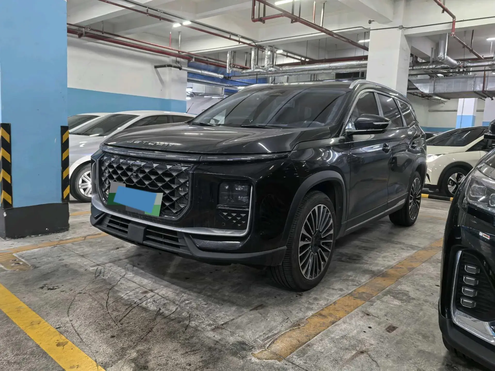 2023 JETOUR X70 view 1