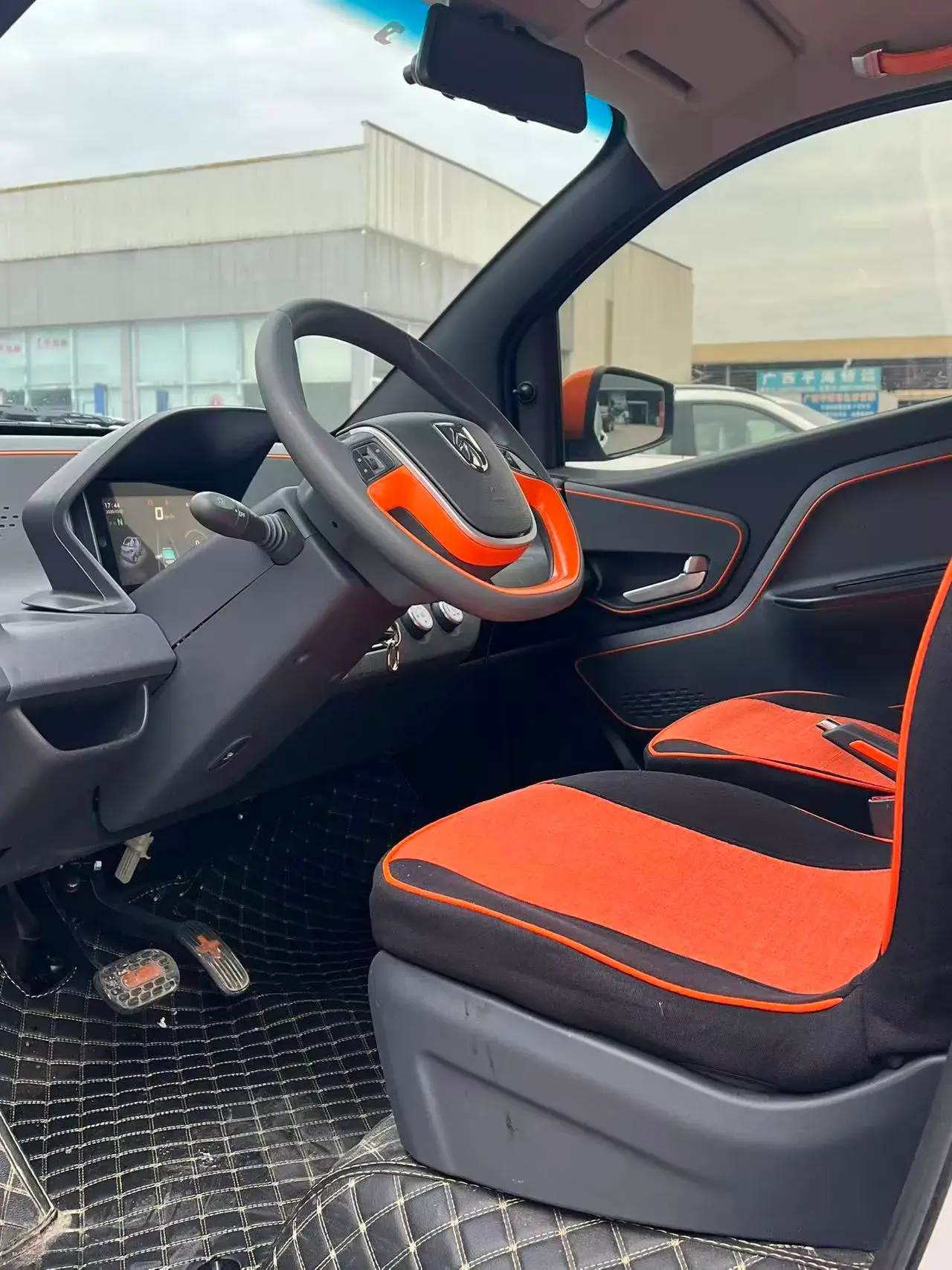 2018 BAOJUN E100 thumbnail 4