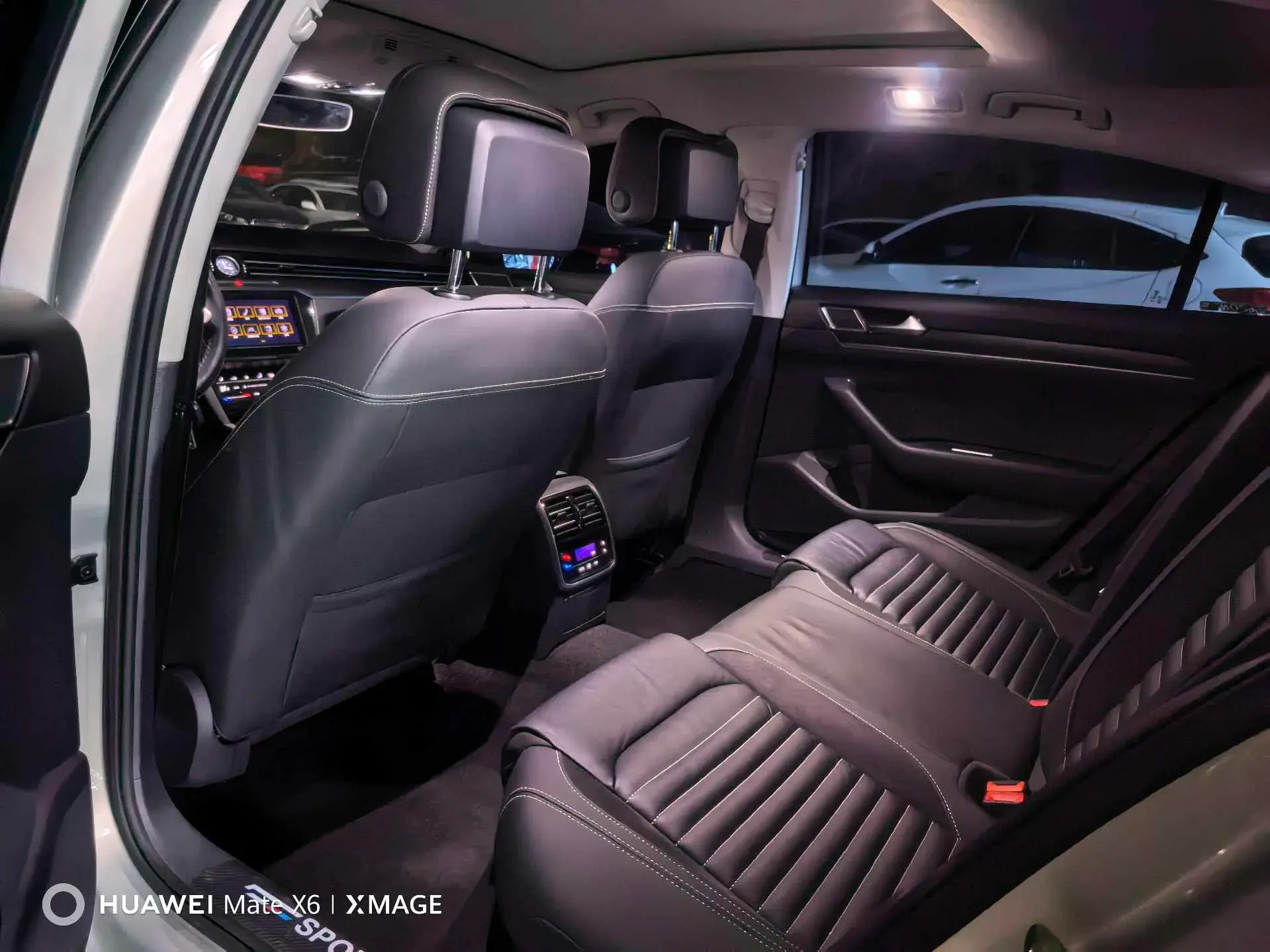 2020 VOLKSWAGEN MAGOTAN thumbnail 3