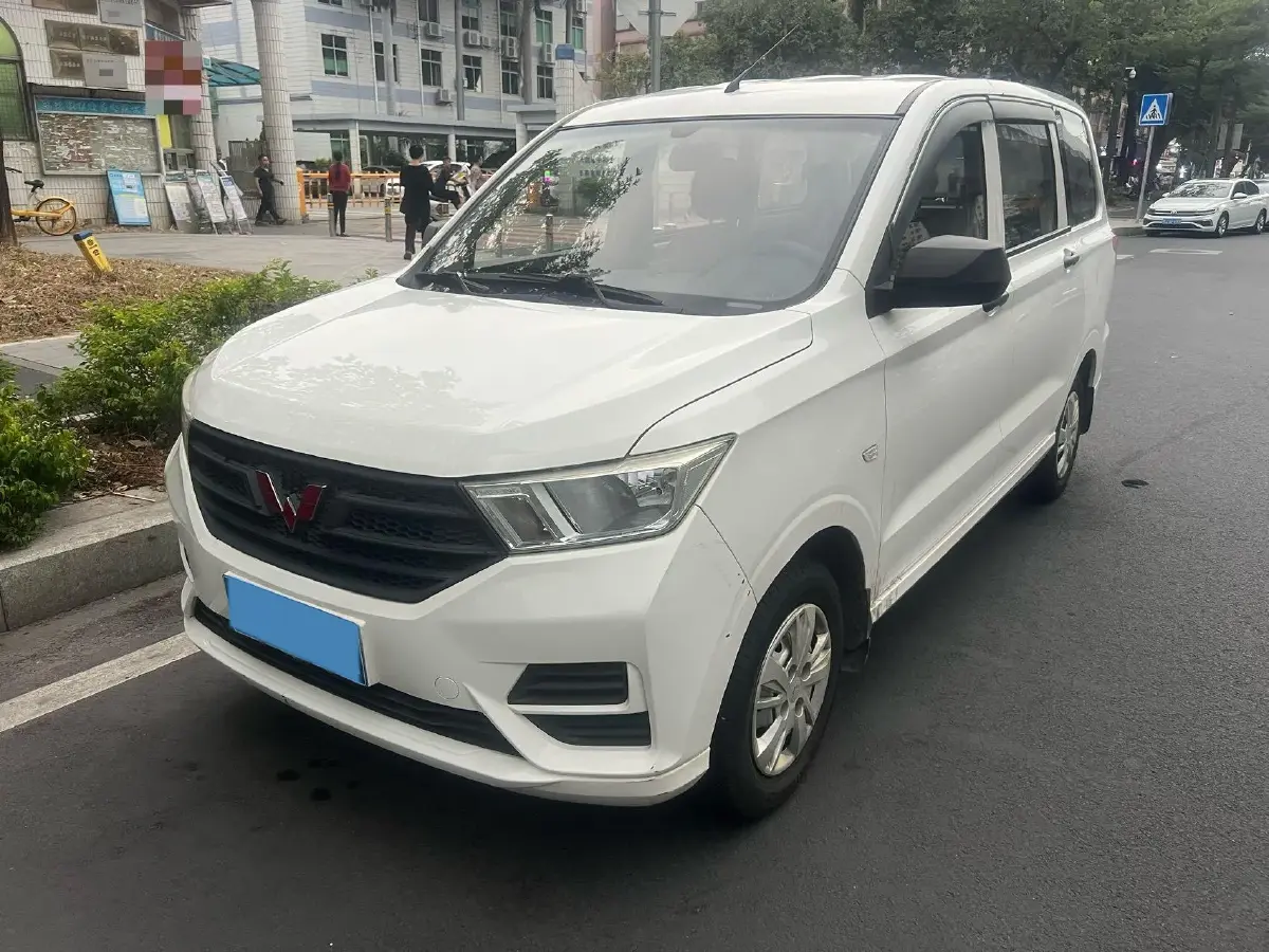 2019 WuLing HongGuang 1.5L 105HP L4 5MT