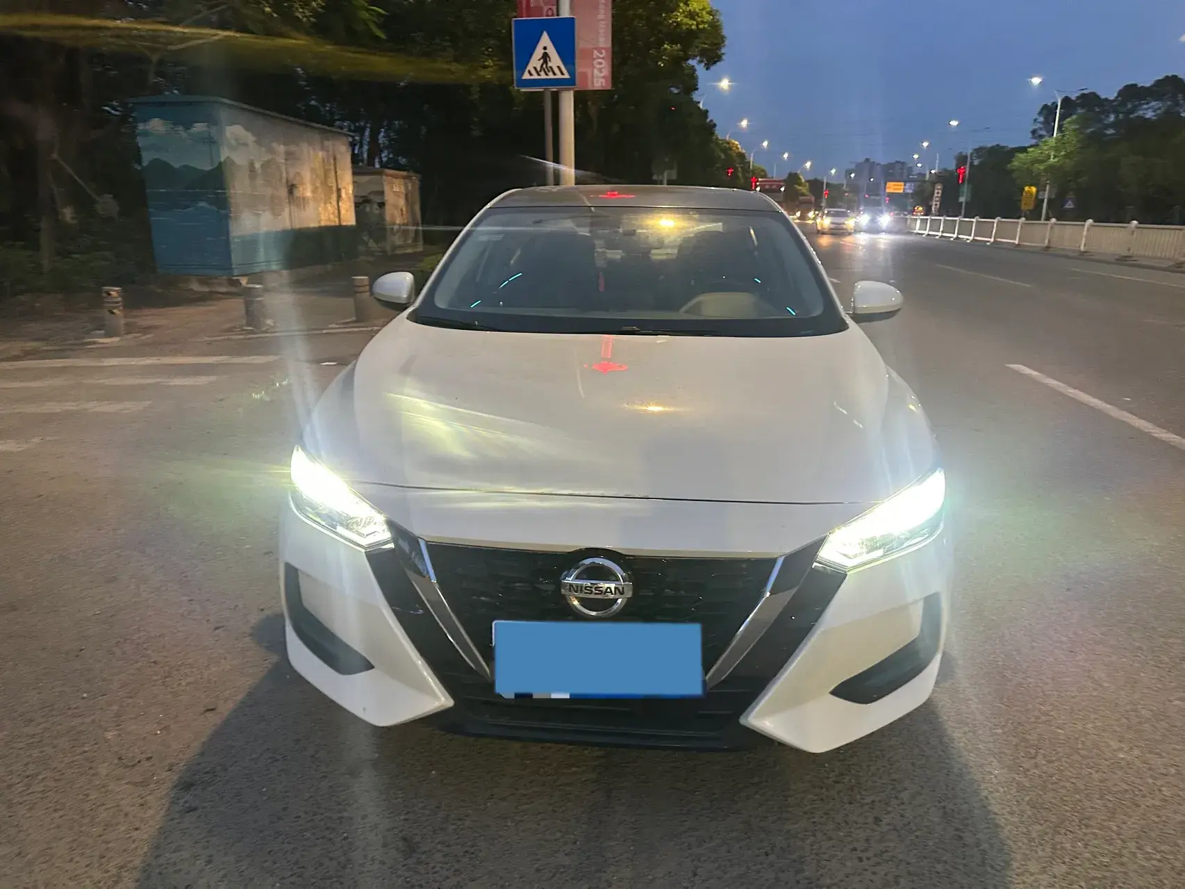 2021 NISSAN SYLPHY thumbnail 2