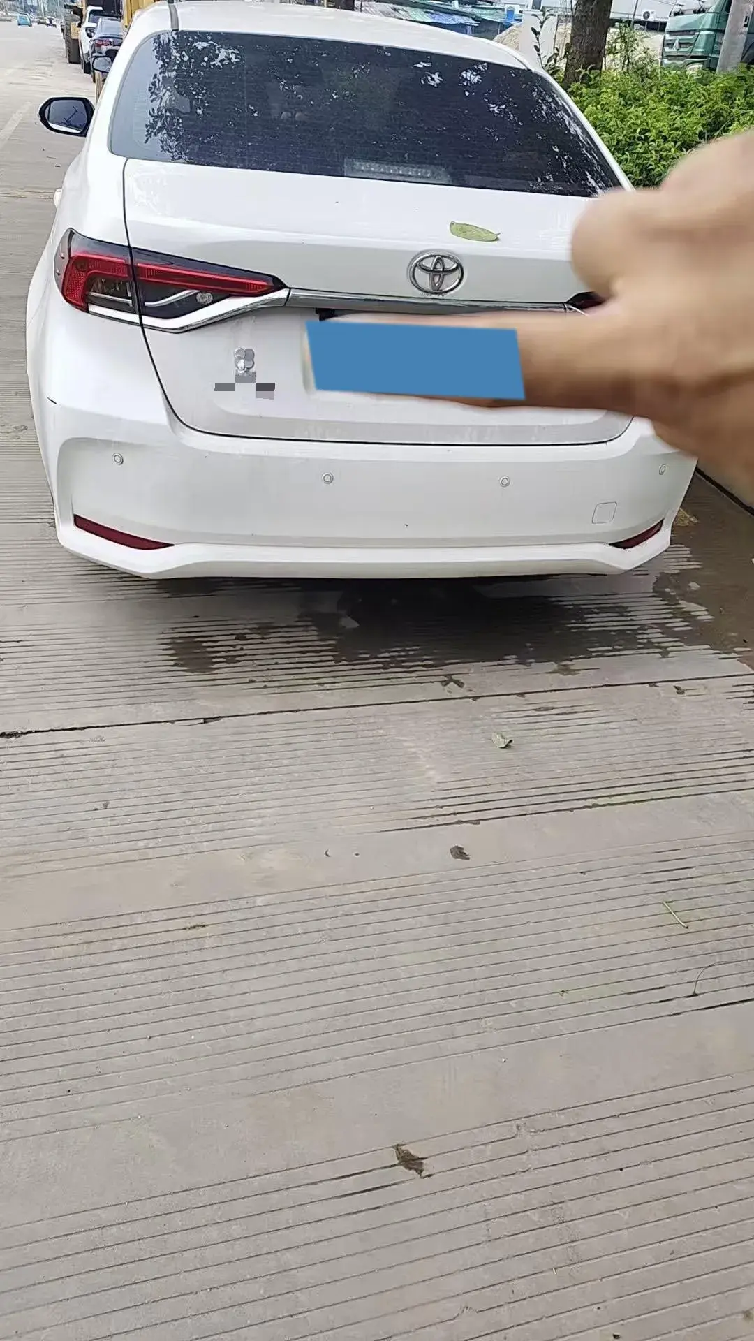 2021 TOYOTA COROLLA thumbnail 4