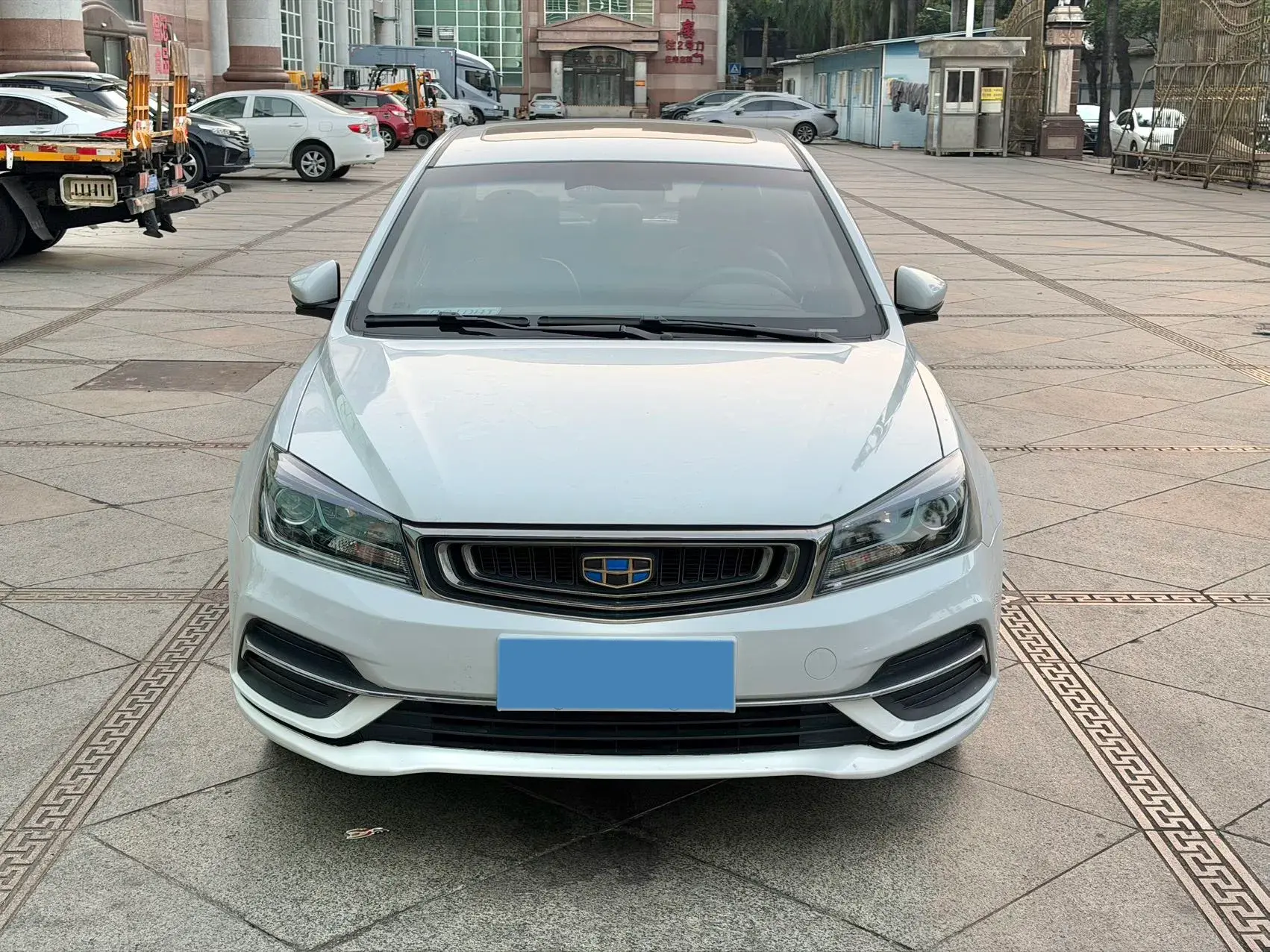 2018 GEELY EMGRAND thumbnail 2