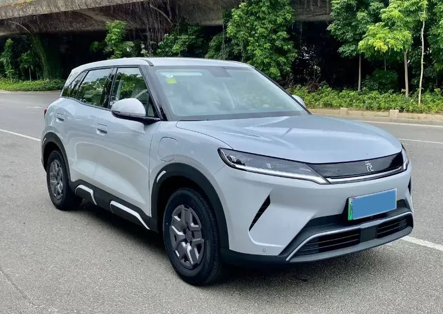 2025 BYD YUANUP thumbnail 3