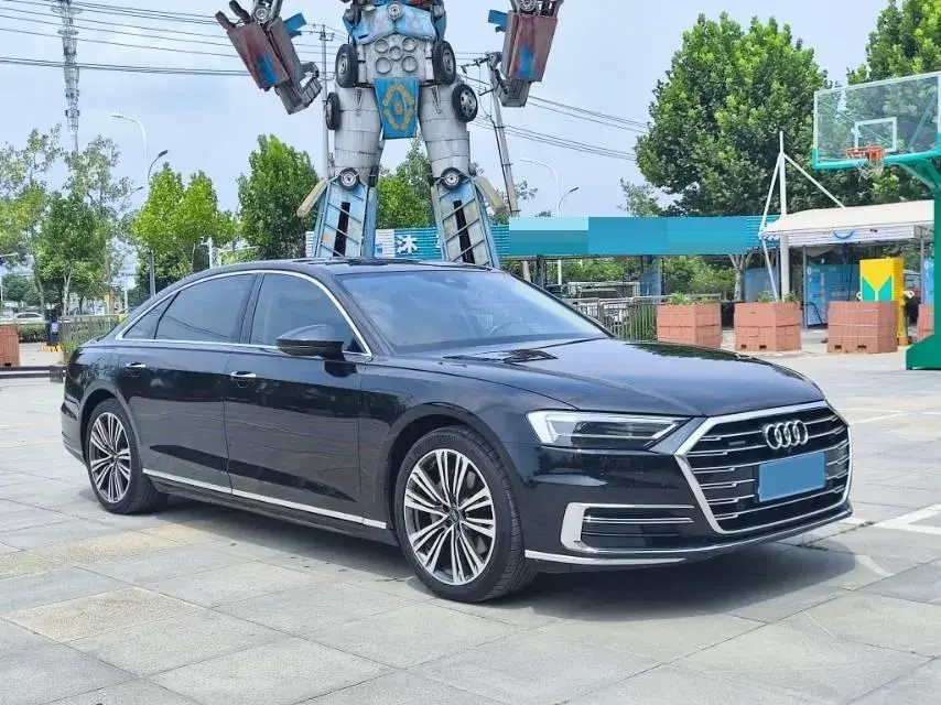 2019 AUDI A8 thumbnail 3