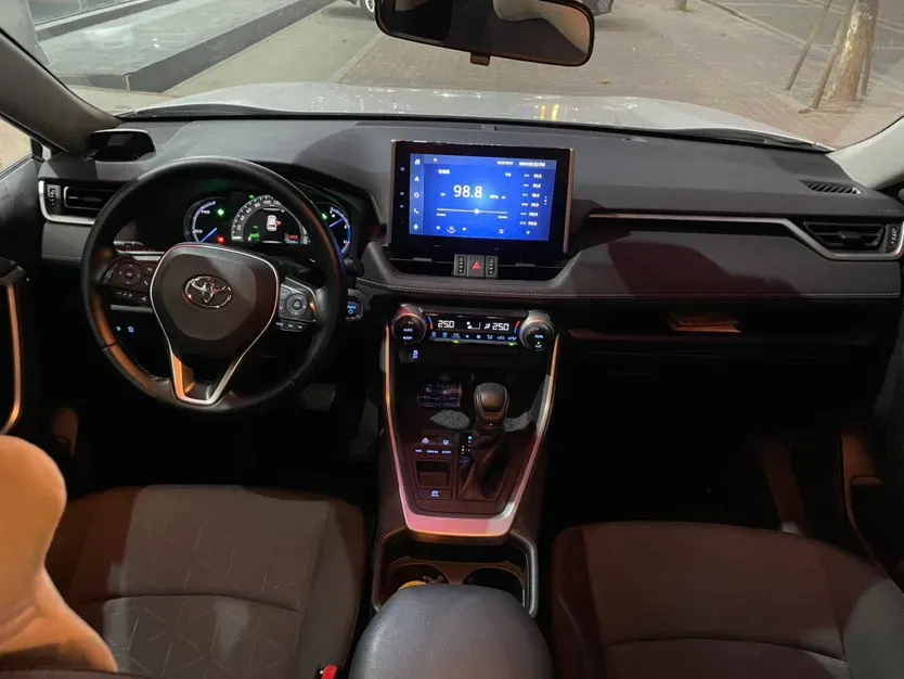2021 Toyota RAV4 Hybird E+ 2.5L 180HP L4 E-CVT PHEV 15.984KWH,autocango,china used car exporter,china ev exporter,chinese used car exporter,chinese used ev exporter