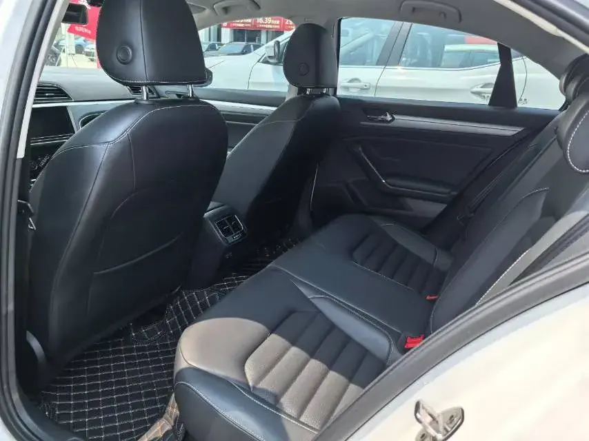 2019 VOLKSWAGEN LAMANDO thumbnail 4