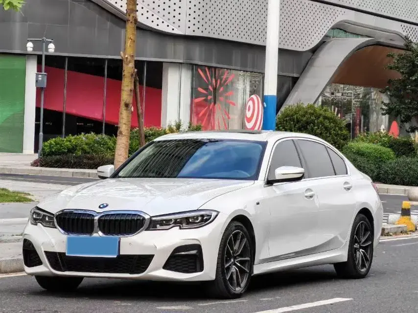 2022 BMW 3 Series 2.0T 156HP L4 8AT