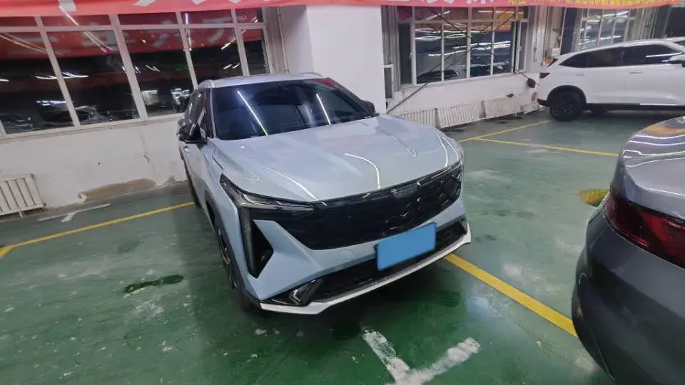 2023 GEELY AZKARRA thumbnail 3