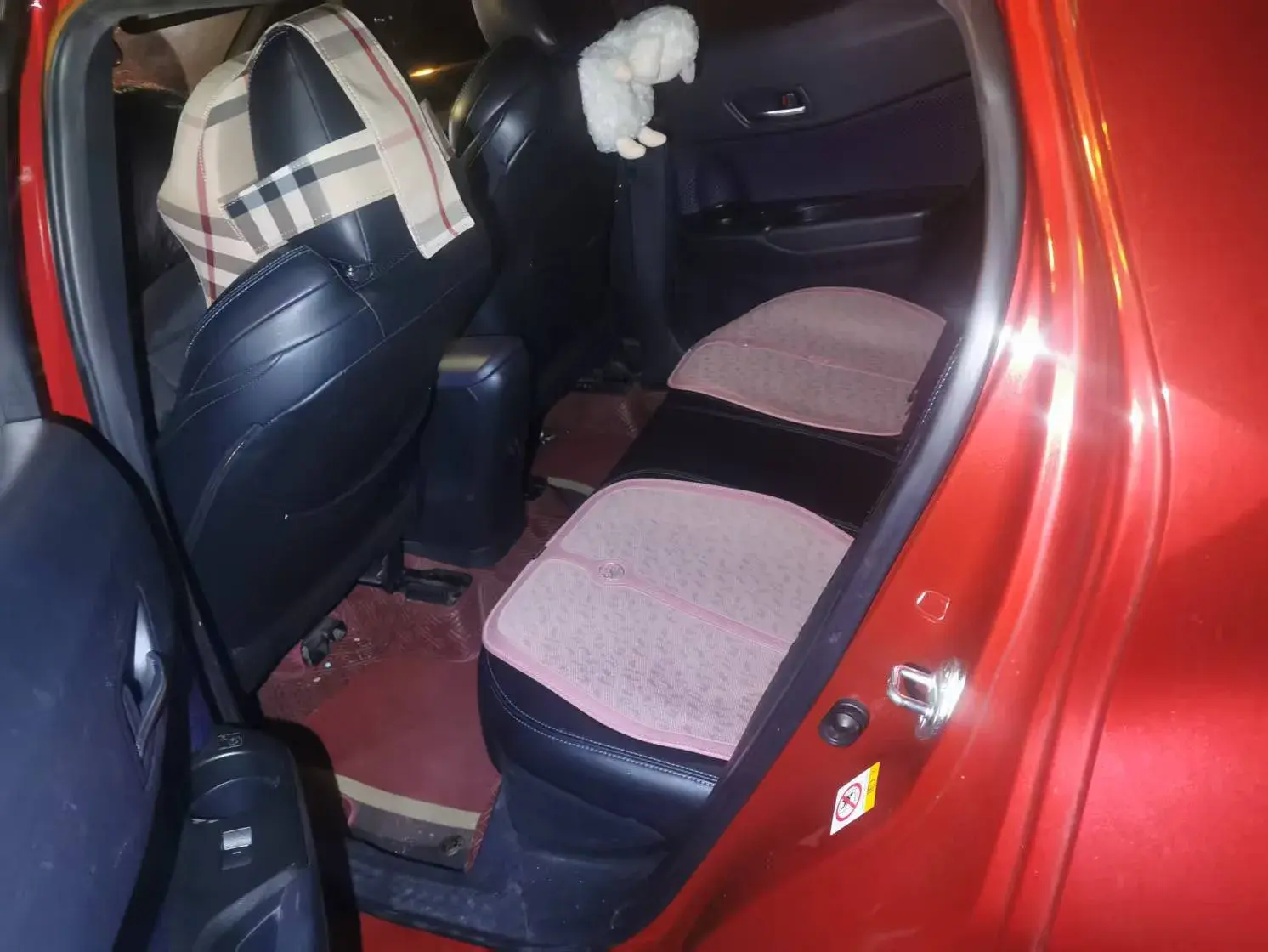 2018 TOYOTA C-HR thumbnail 4