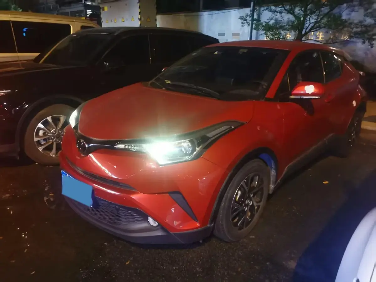 2018 Toyota C-HR 2.0L 171HP L4 CVT