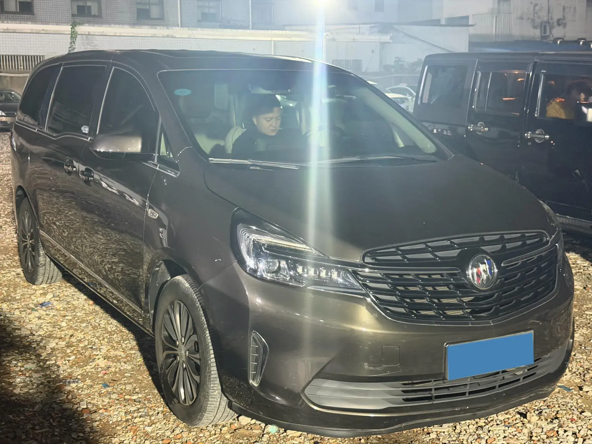 2021 BUICK GL8 thumbnail 3