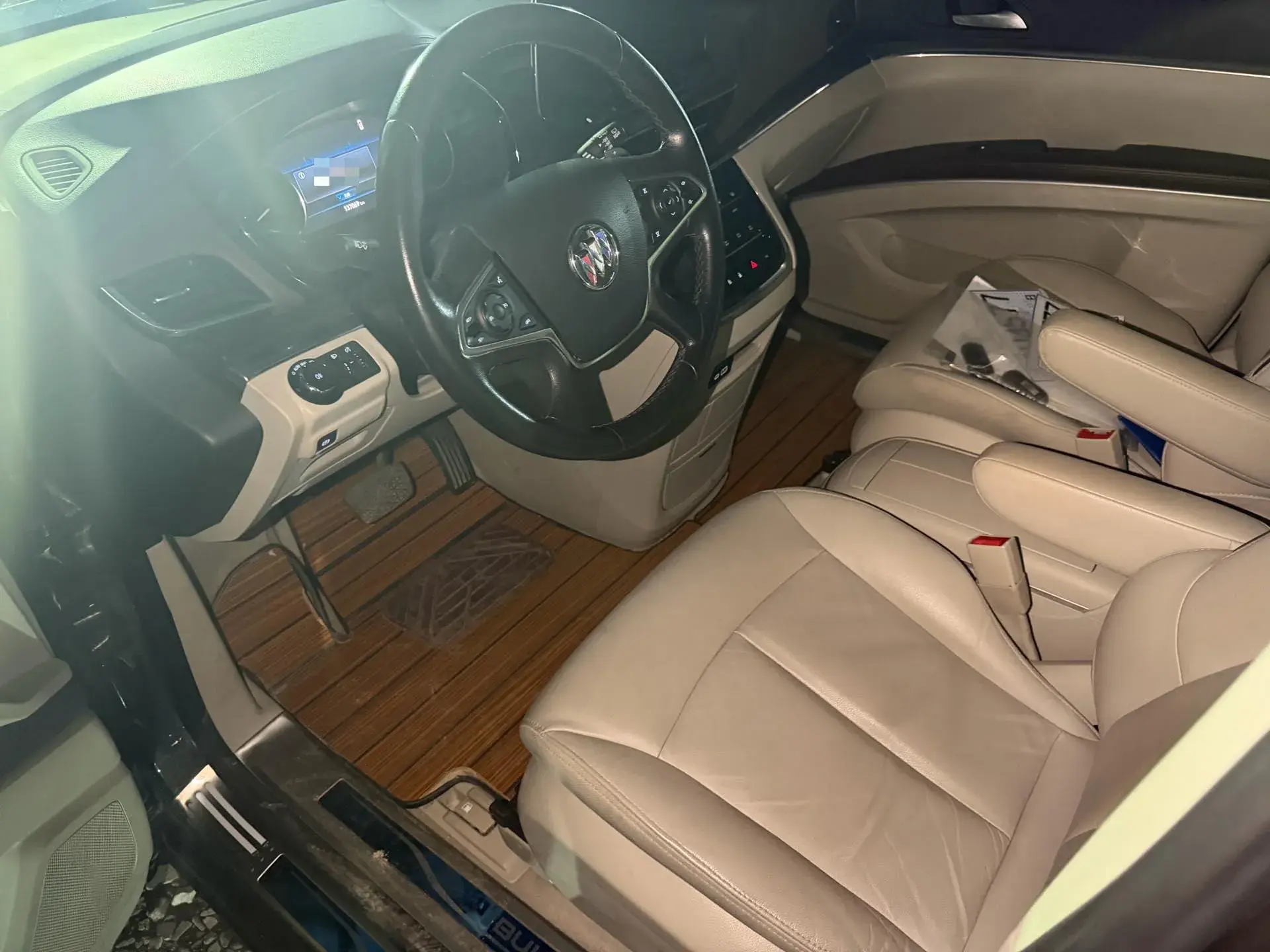 2021 BUICK GL8 thumbnail 4