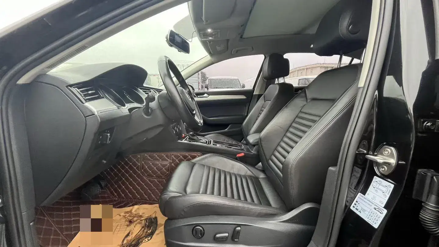 2018 VOLKSWAGEN MAGOTAN thumbnail 4