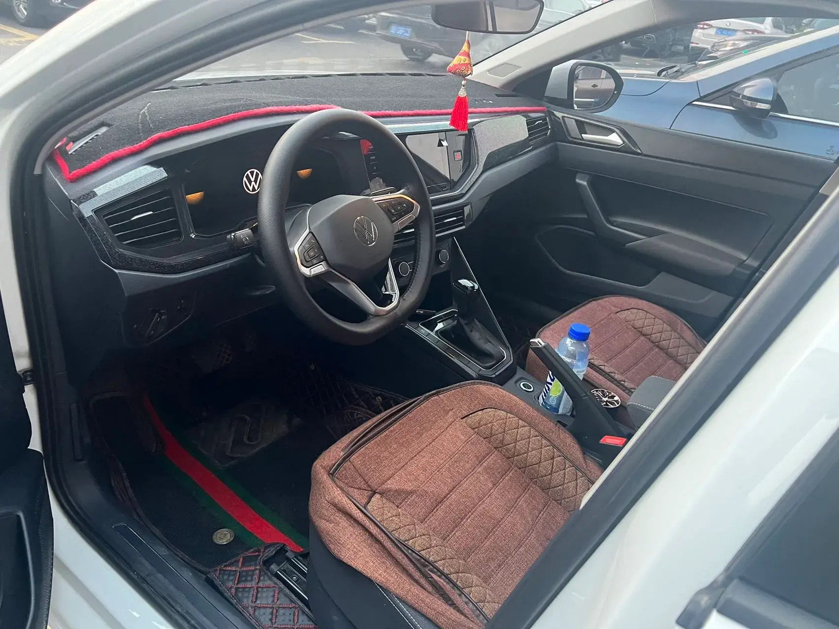 2023 VOLKSWAGEN LAVIDA thumbnail 4