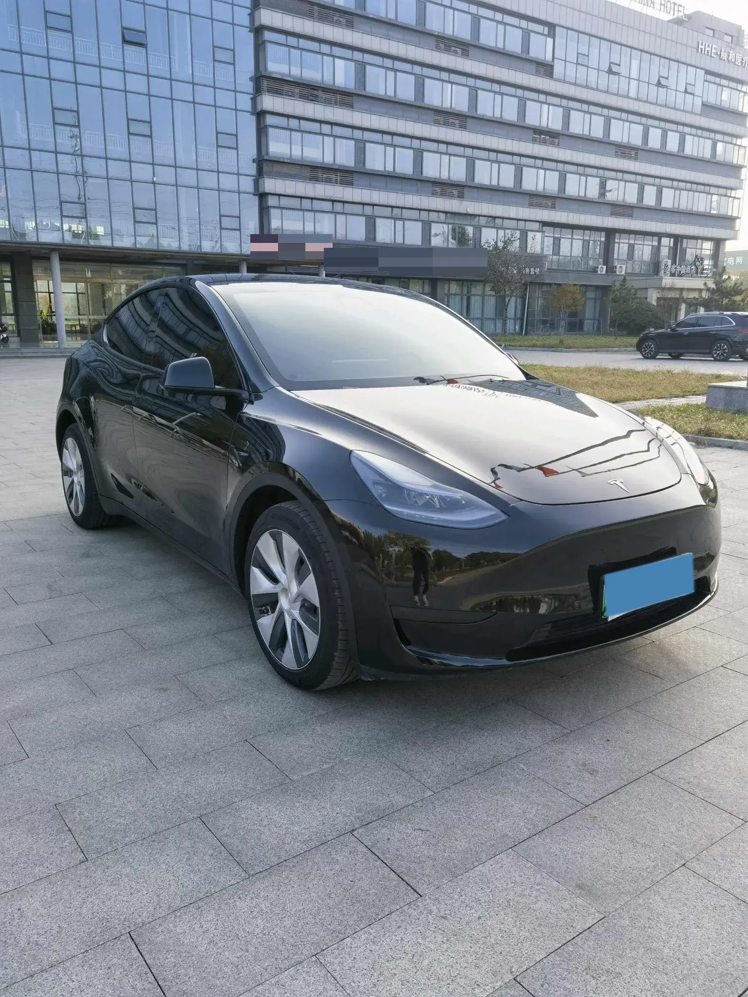 2022 TESLA MODEL thumbnail 3