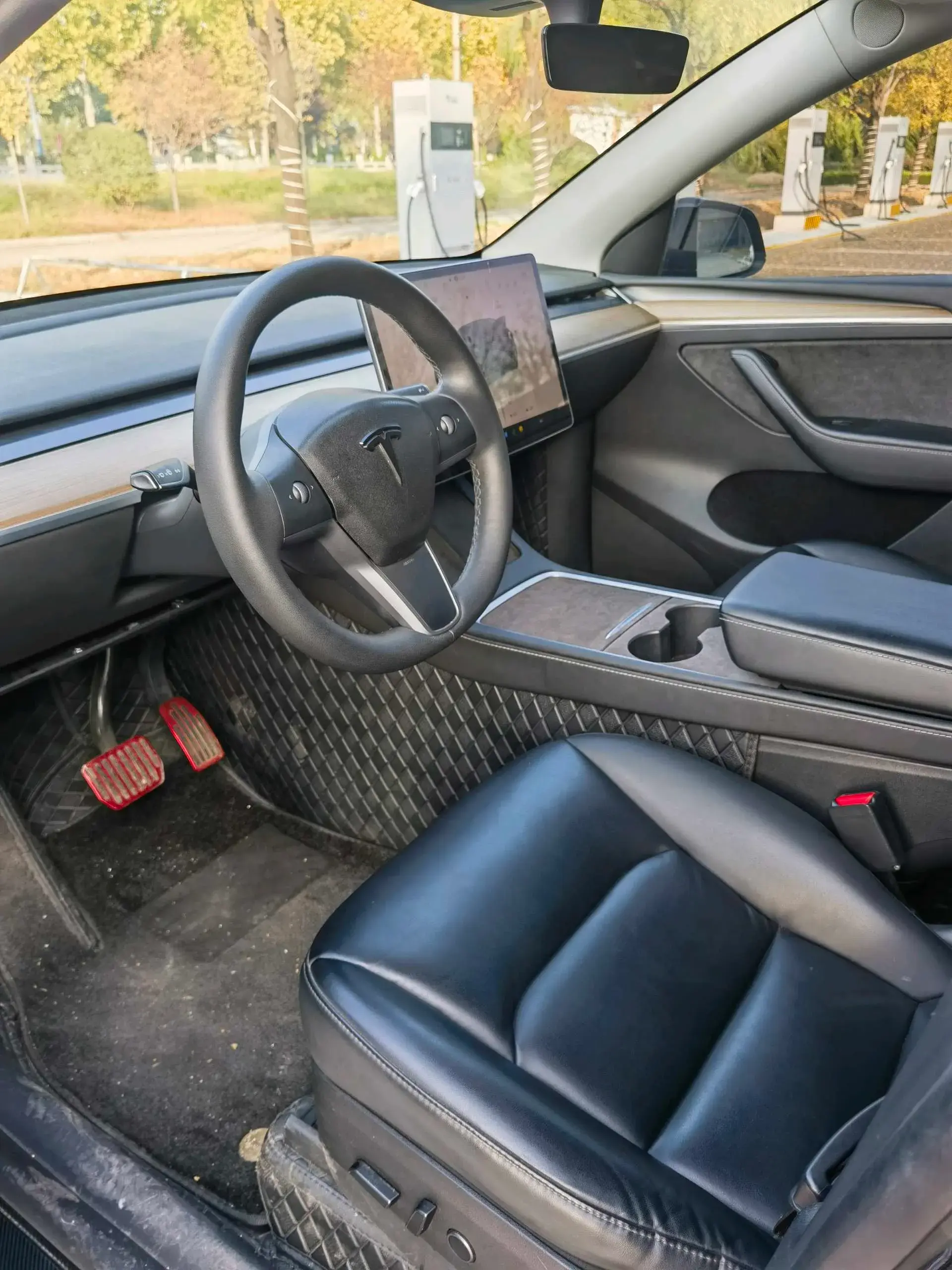 2022 TESLA MODEL thumbnail 4