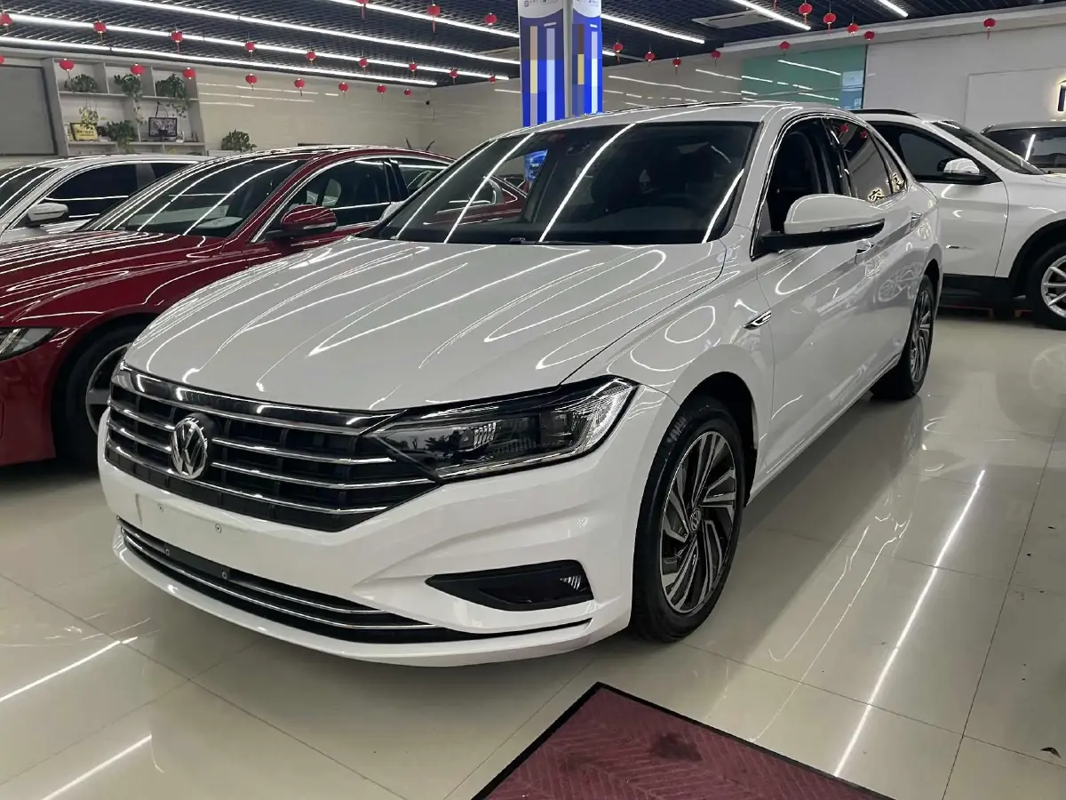 2022 Volkswagen Sagitar 1.4T 150HP L4 7DCT
